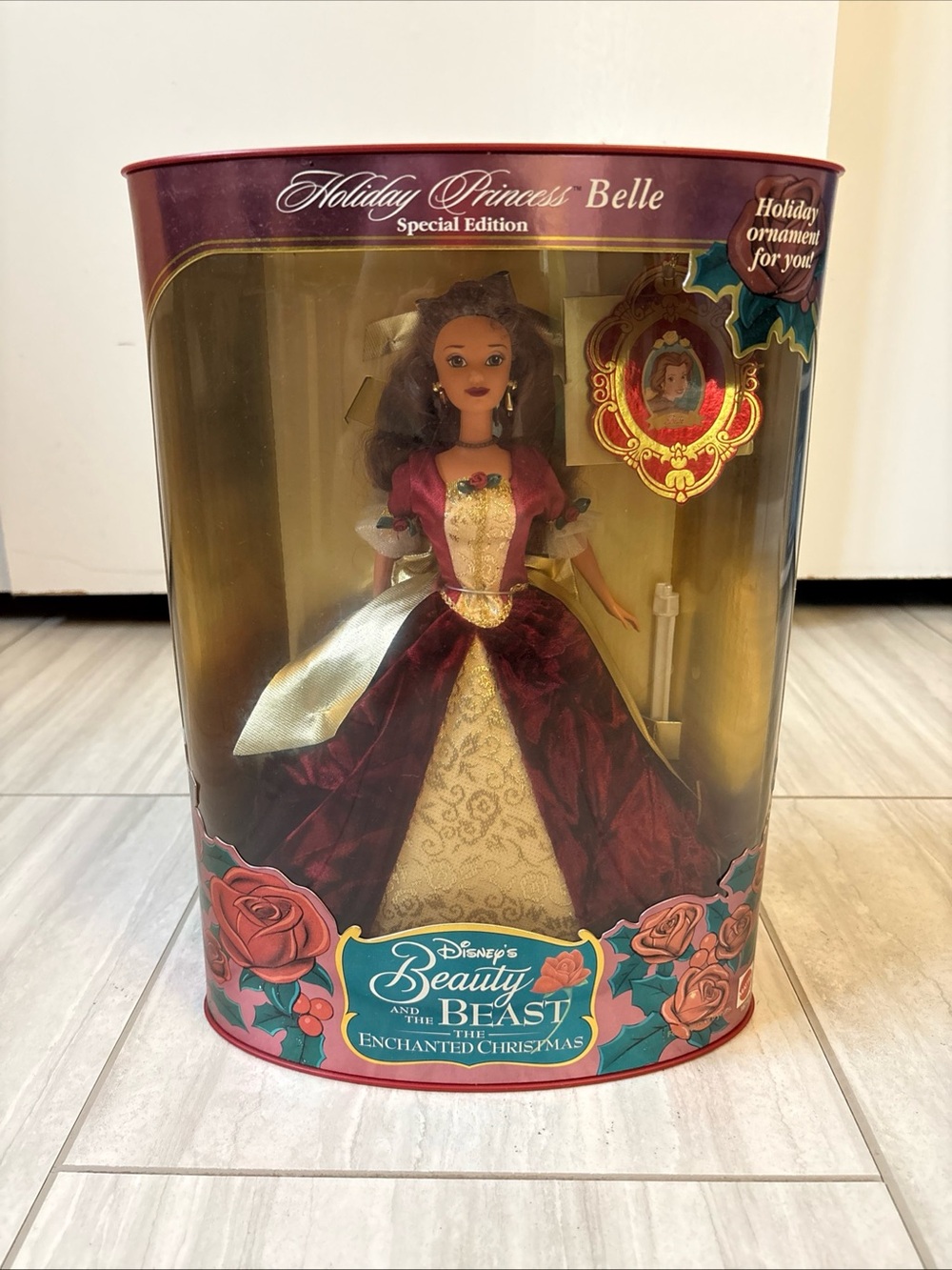 Belle Disney Beauty and the Beast 1997 Holiday Princess Special Edition Doll NIB